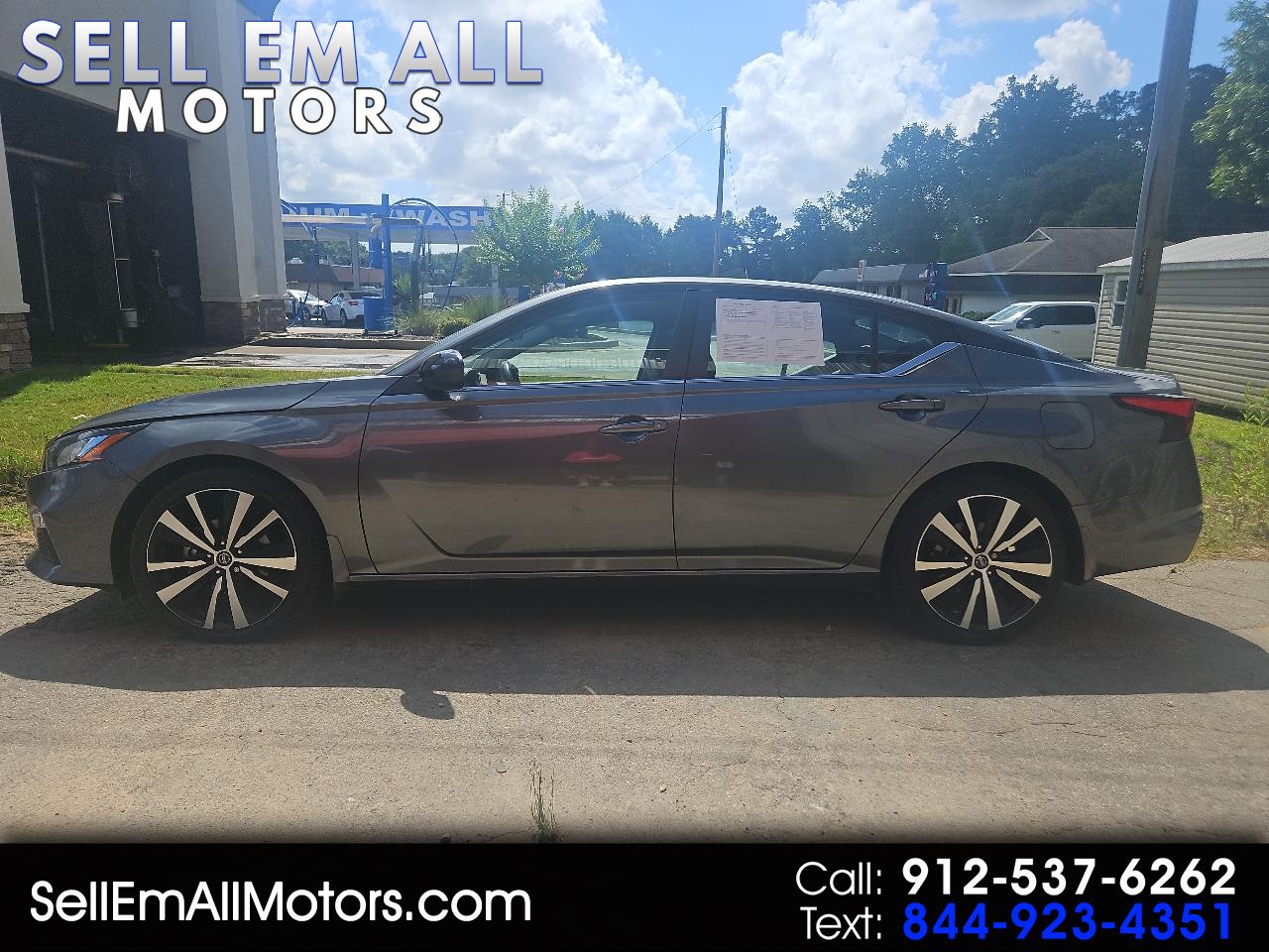 2022 Nissan Altima SR