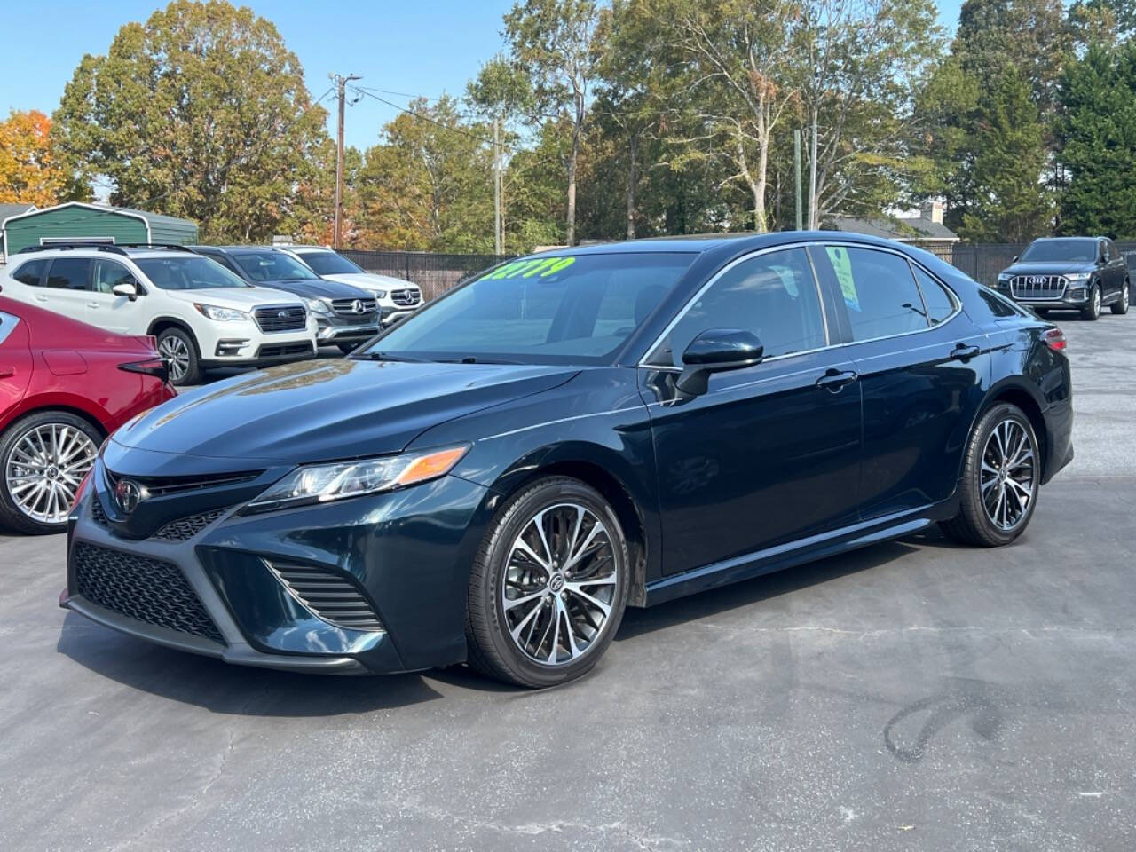 2020 Toyota Camry SE