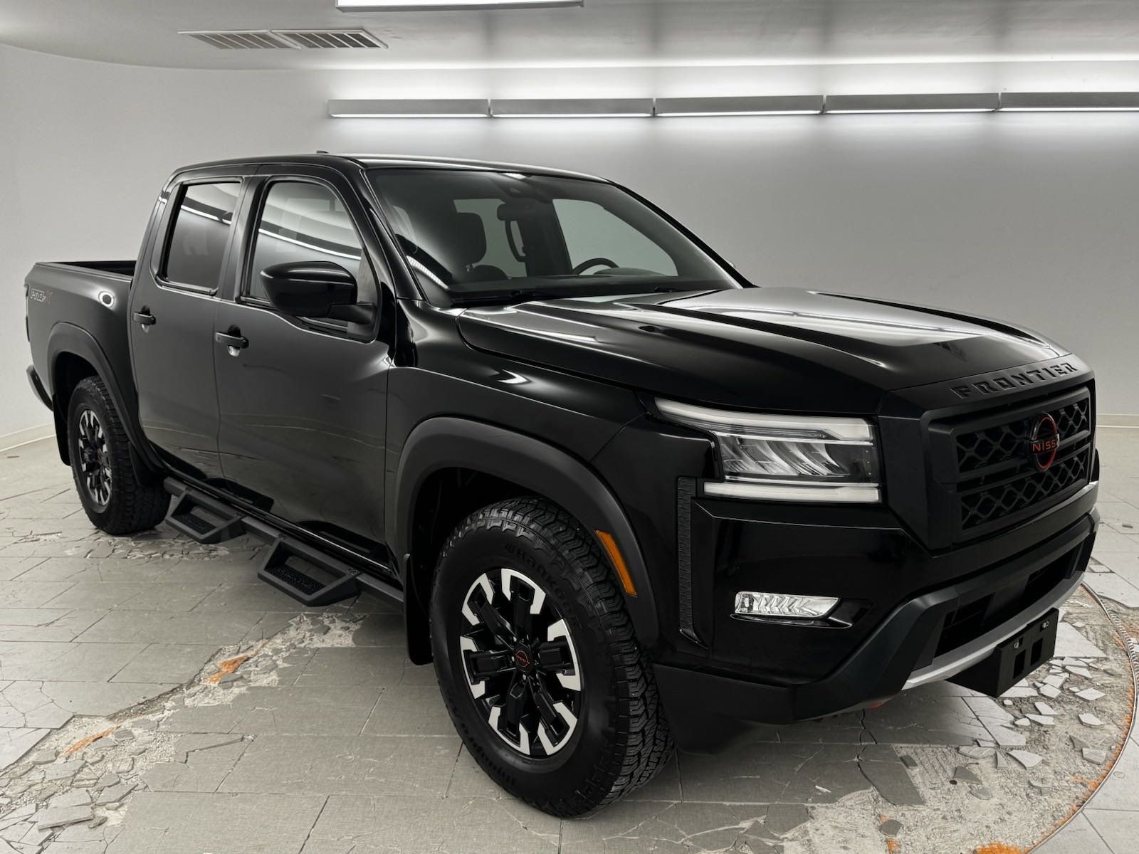 2022 Nissan Frontier PRO-X Crew Cab Short Bed