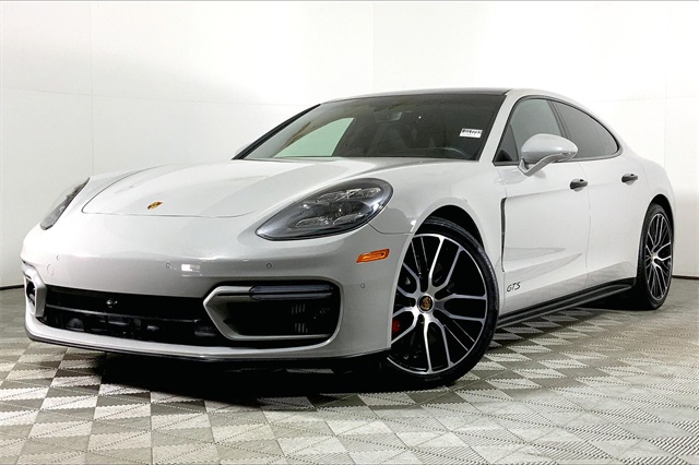 2021 Porsche Panamera GTS Hatchback