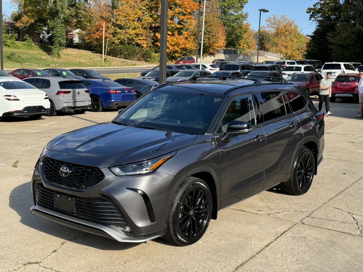 2023 Toyota Highlander XSE