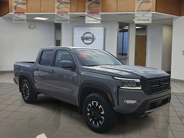 2024 Nissan Frontier PRO-4X Crew Cab Short Bed
