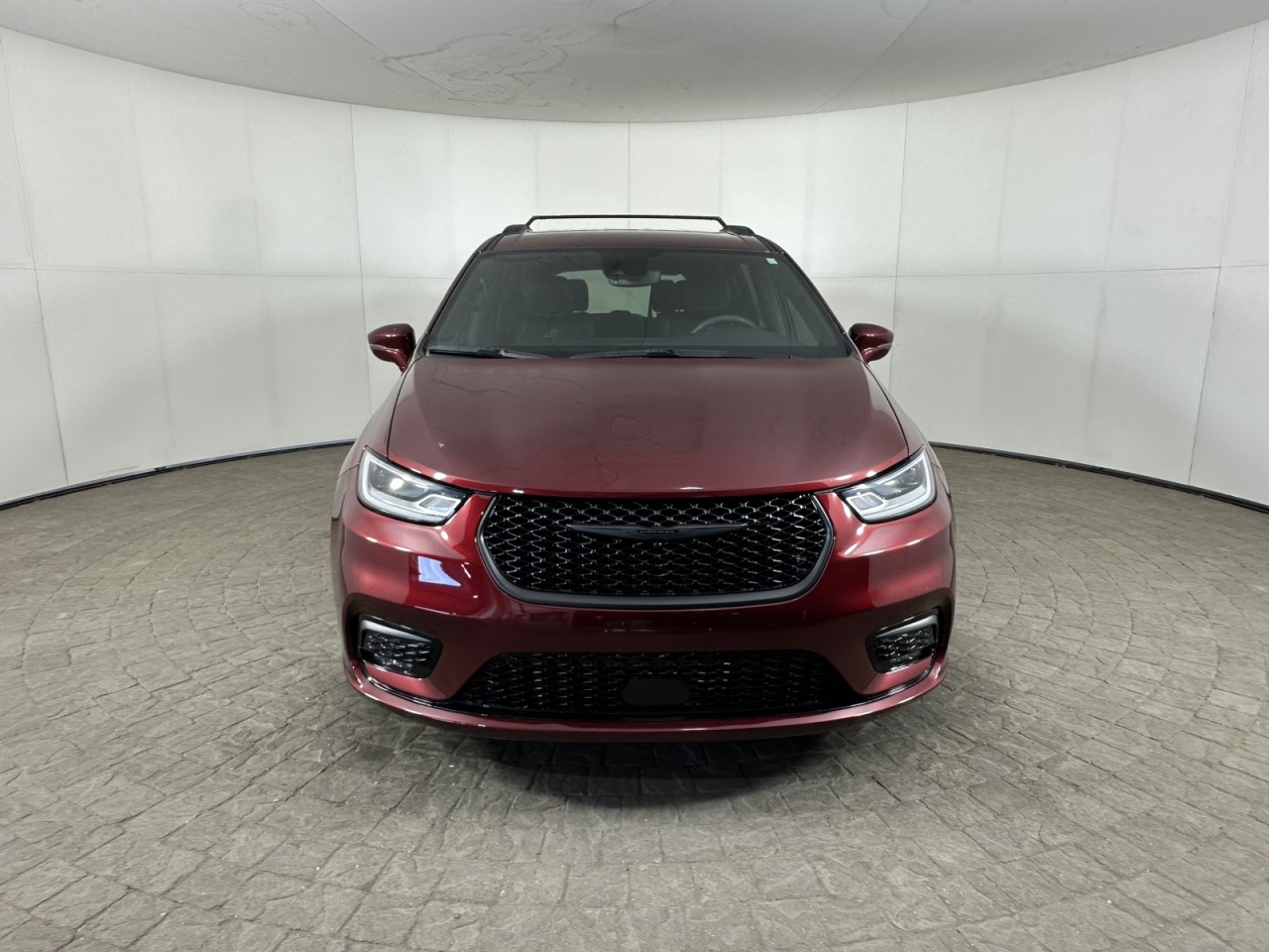 2022 Chrysler Pacifica Touring L 121.6