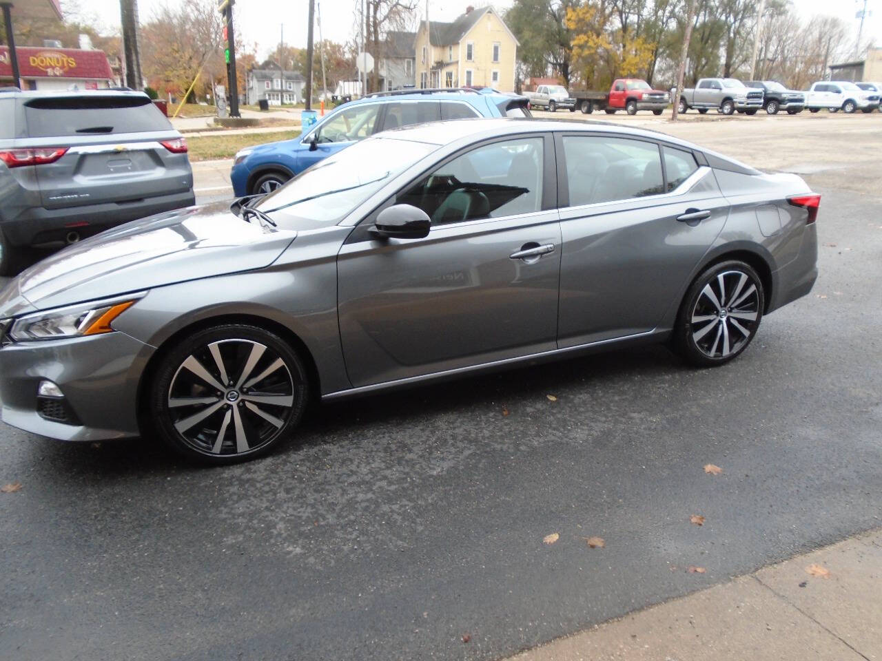 2022 Nissan Altima SR