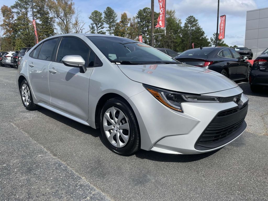 2024 Toyota Corolla LE Sedan