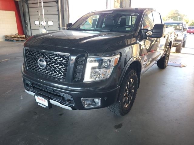 2018 Nissan Titan Platinum Crew Cab Short Bed