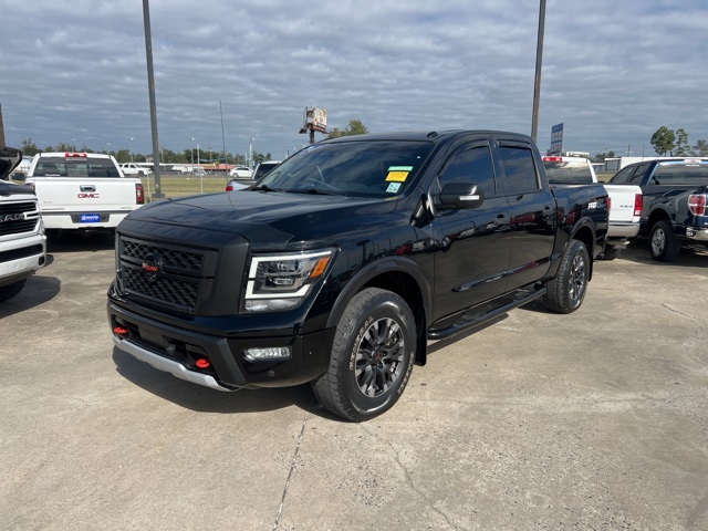 2021 Nissan TITAN PRO-4X Crew Cab Extra Short Bed