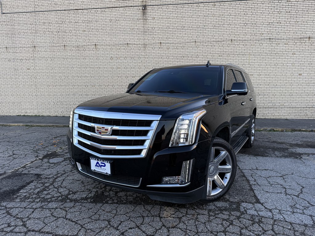 2018 Cadillac Escalade Luxury 1SB