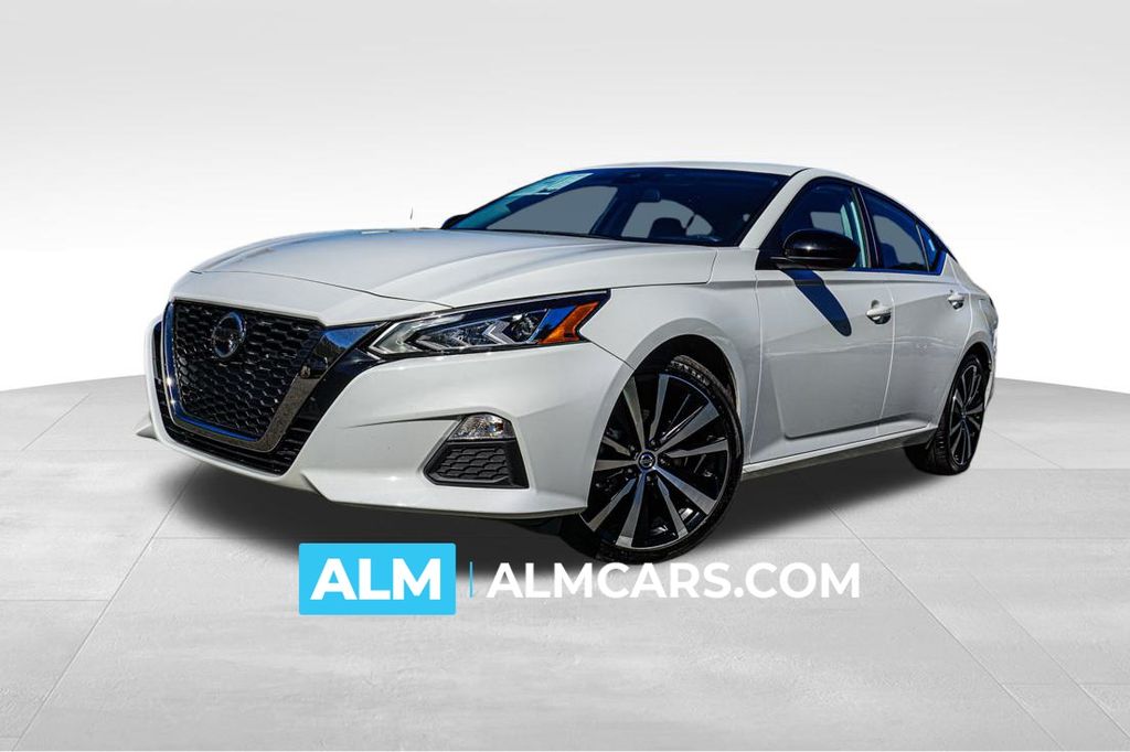 2022 Nissan Altima SR