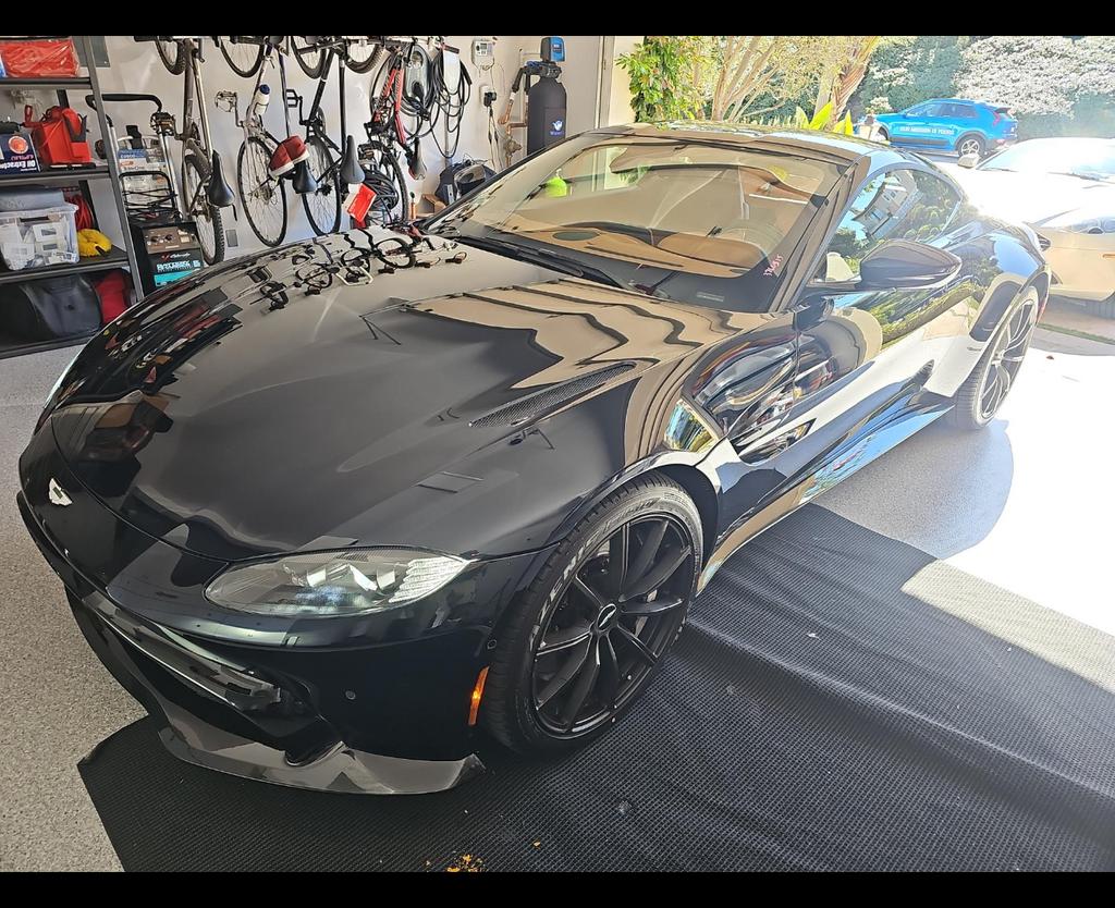 2020 Aston Martin Vantage