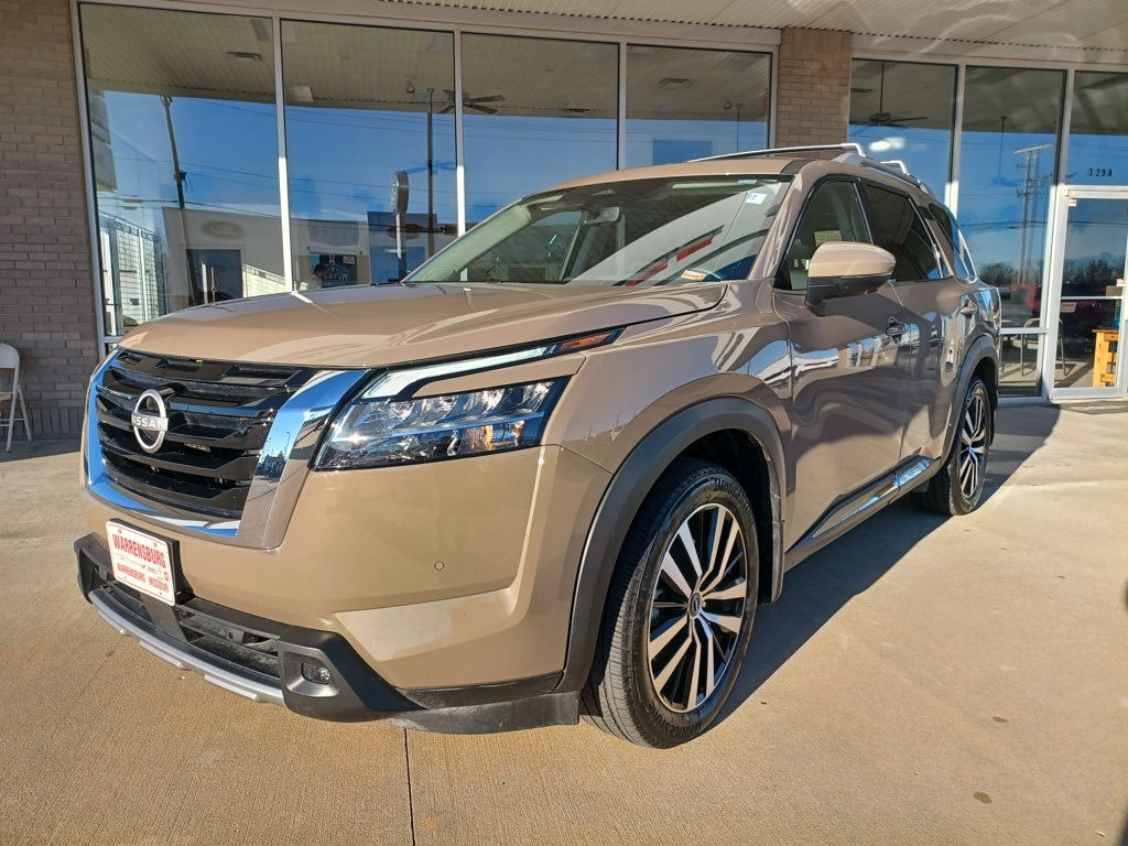 2024 Nissan Pathfinder Platinum