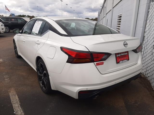 2024 Nissan Altima SR