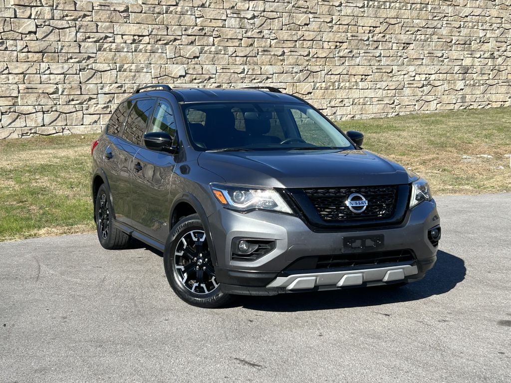 2020 Nissan Pathfinder SV