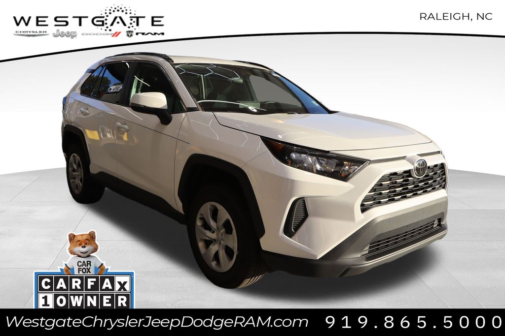 2021 Toyota RAV4 LE