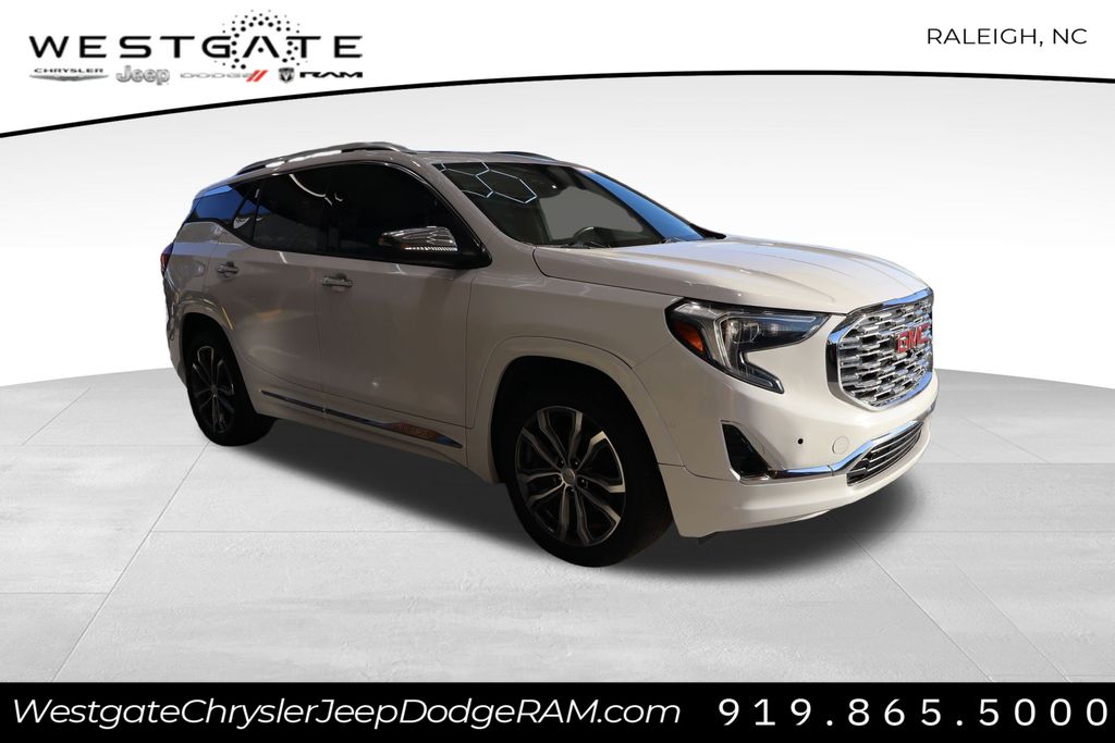 2020 GMC Terrain Denali 5SA