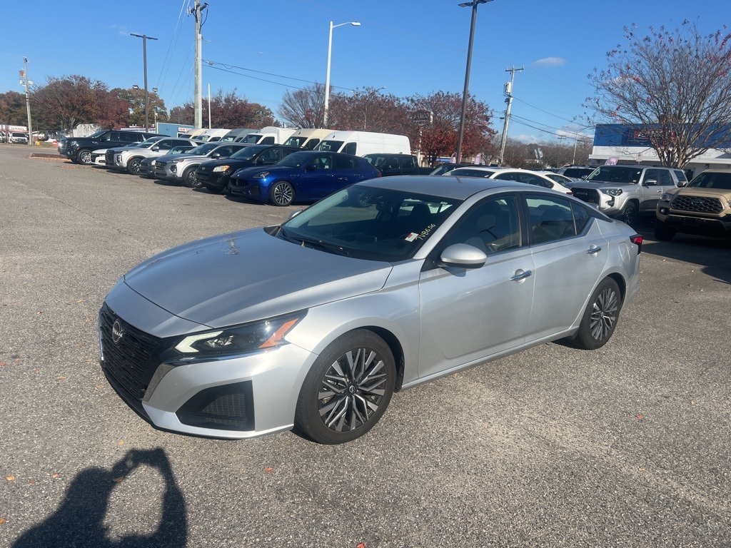 2023 Nissan Altima SV