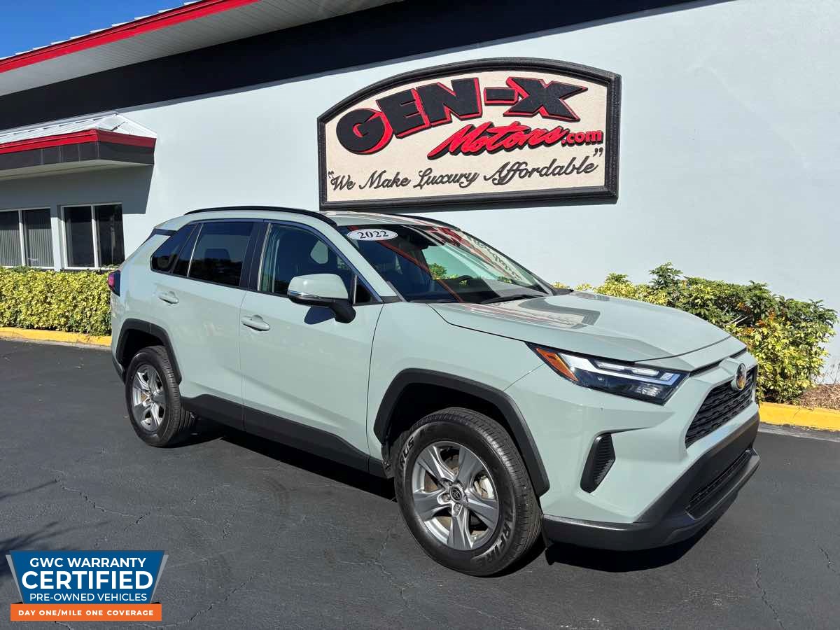 2022 Toyota RAV4 XLE