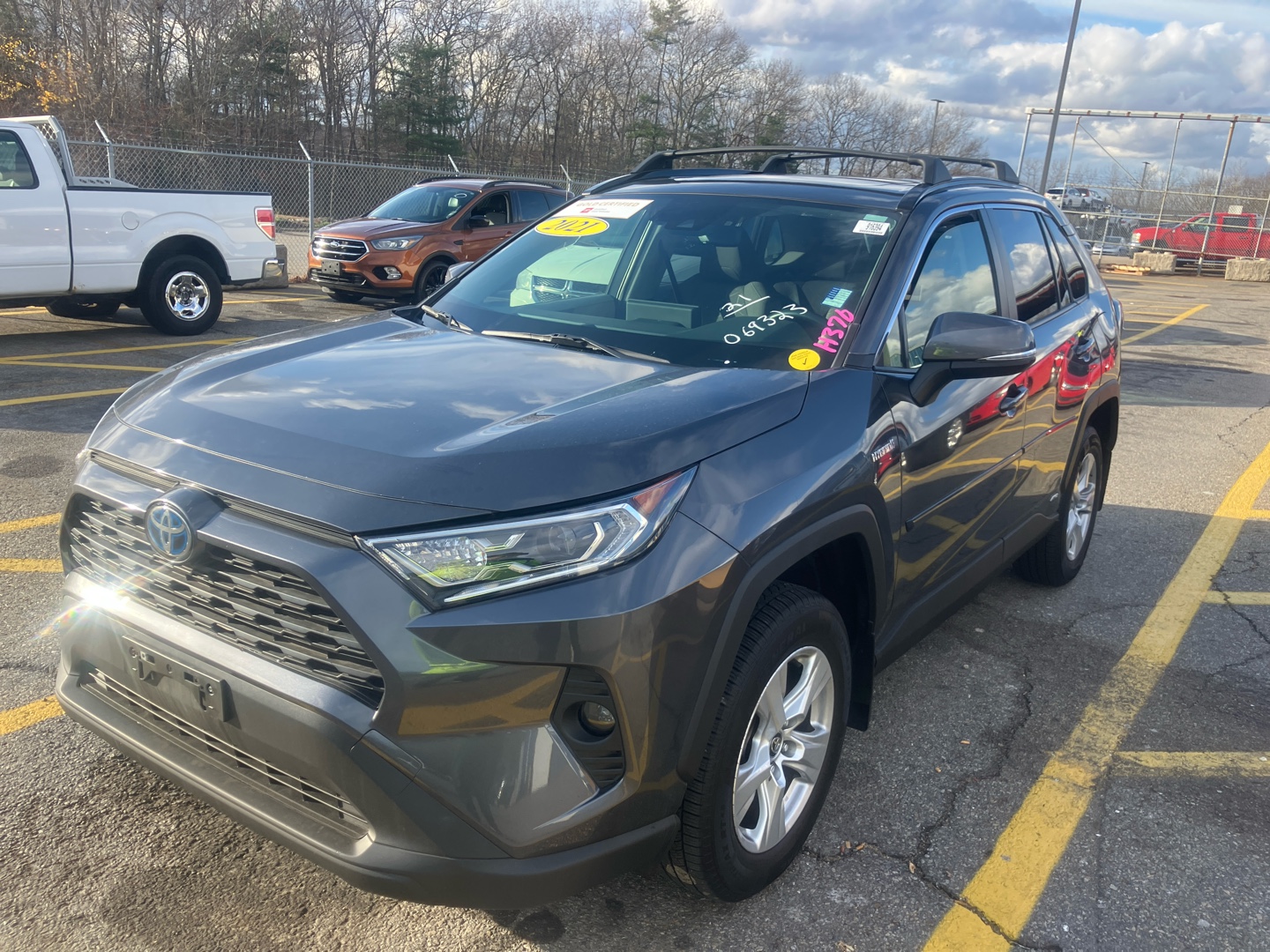 2021 Toyota RAV4 Hybrid XLE