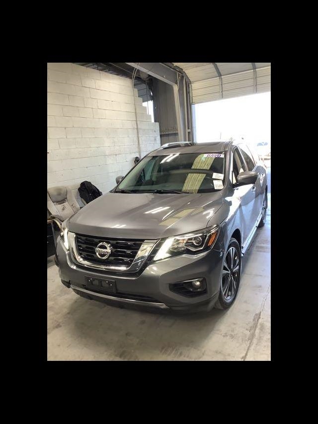 2017 Nissan Pathfinder Platinum