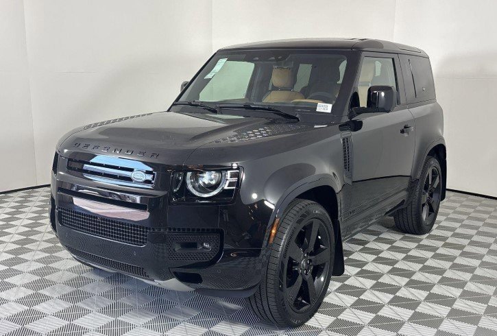 2024 Land Rover Defender V8