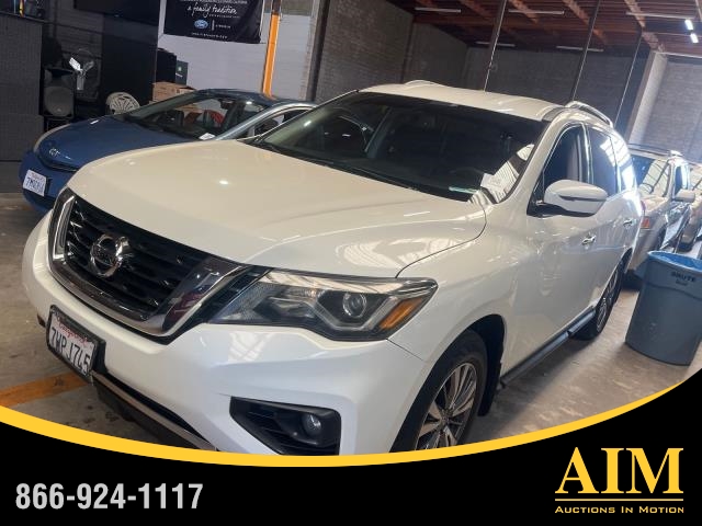 2017 Nissan Pathfinder SV