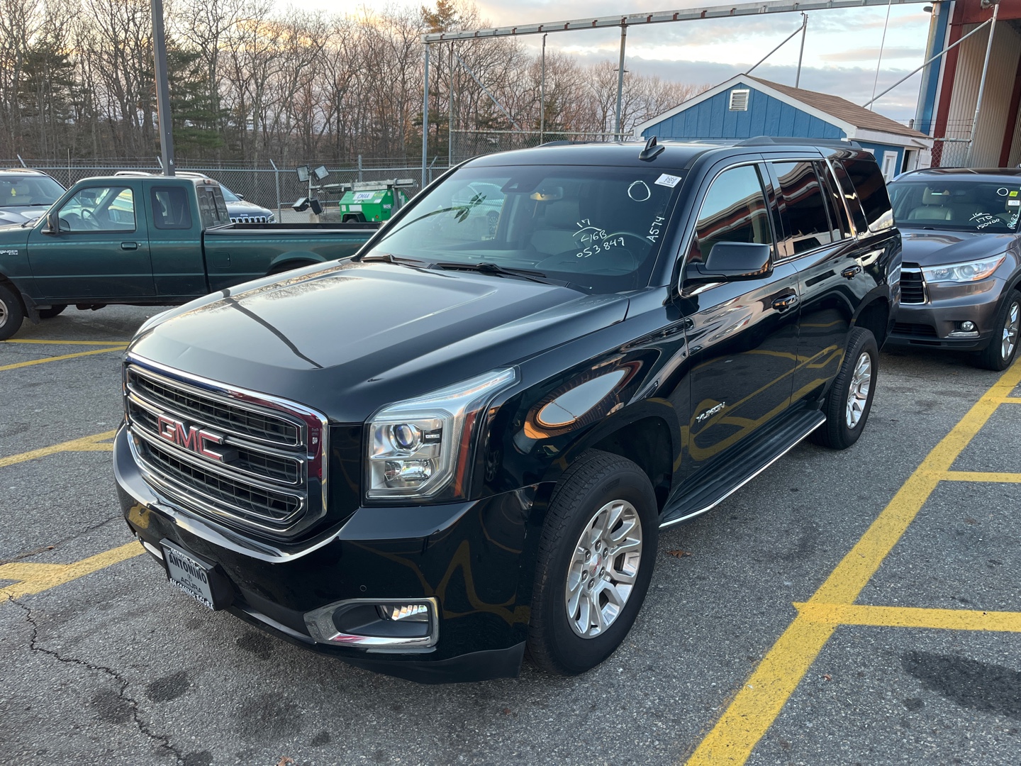 2017 GMC Yukon SLT 4SA