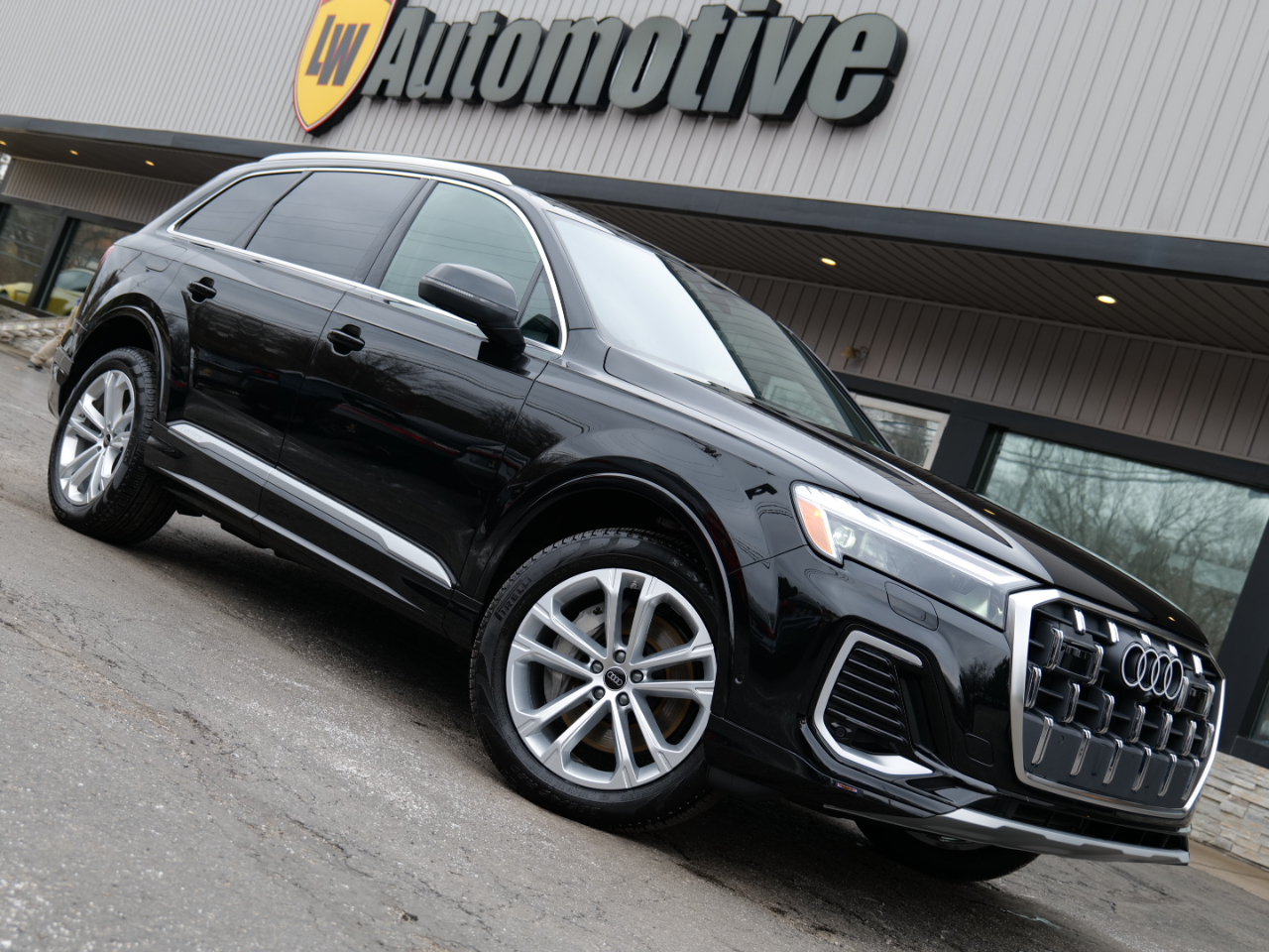 2025 Audi Q7 Premium 45 TFSI
