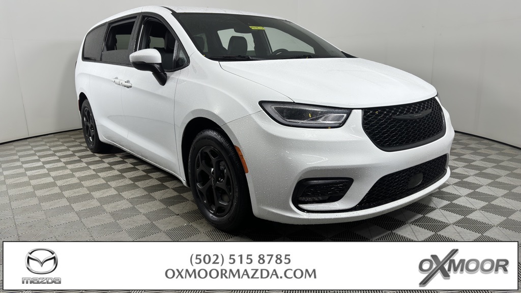 2023 Chrysler Pacifica Hybrid Touring L 121.6