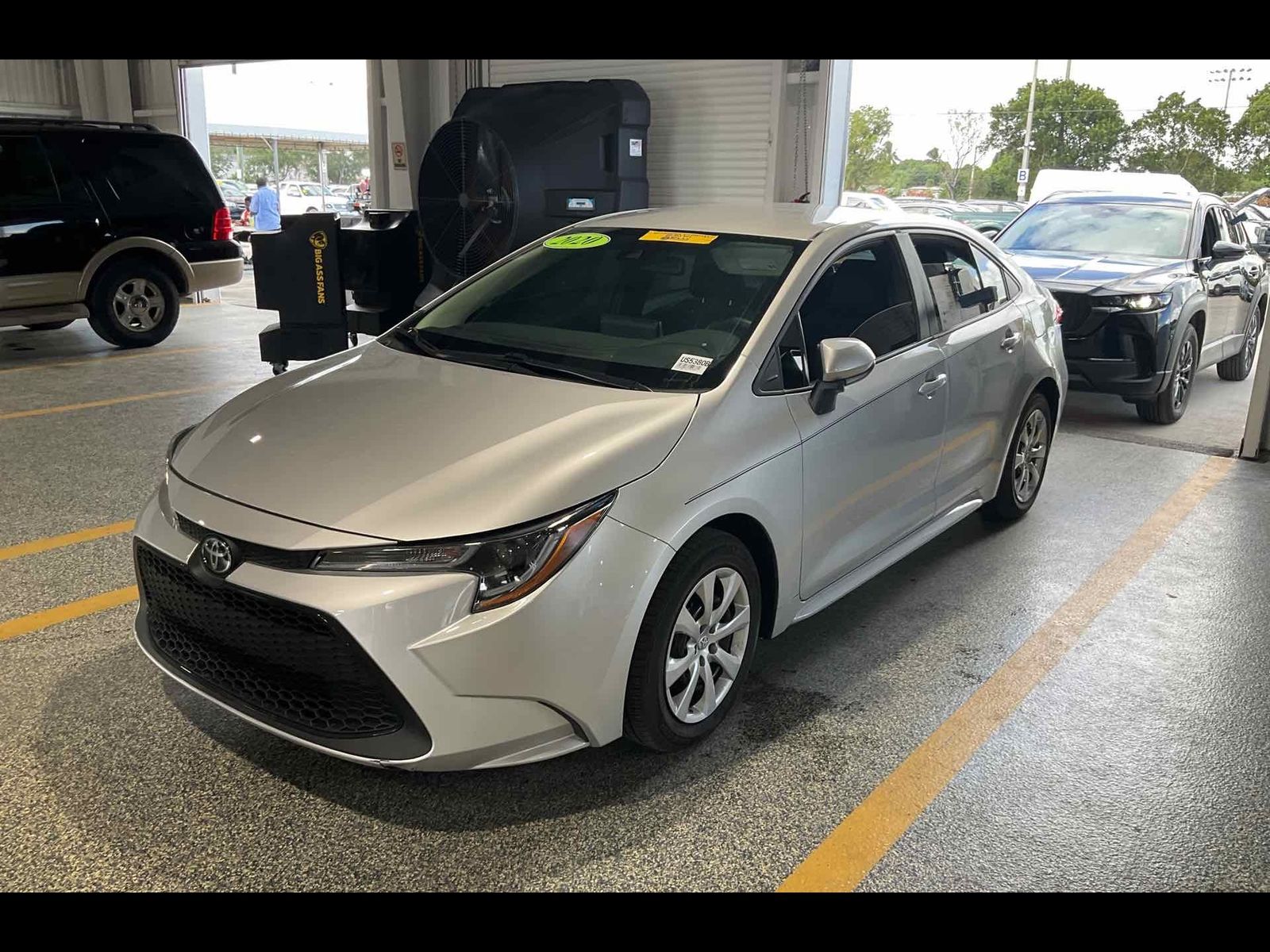 2020 Toyota Corolla LE Sedan