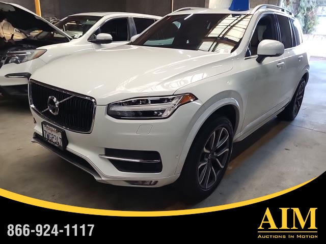 2017 Volvo XC90 T6 Momentum 7-Passenger