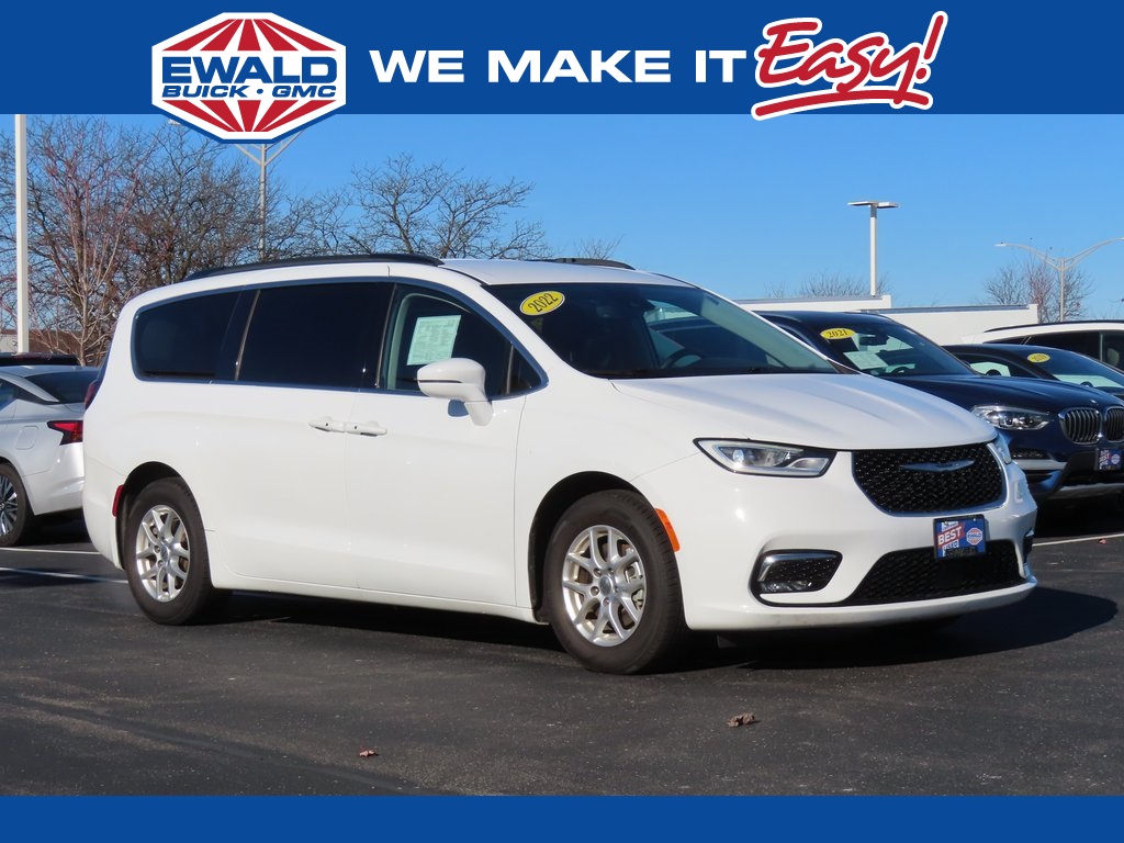 2022 Chrysler Pacifica Touring L 121.6