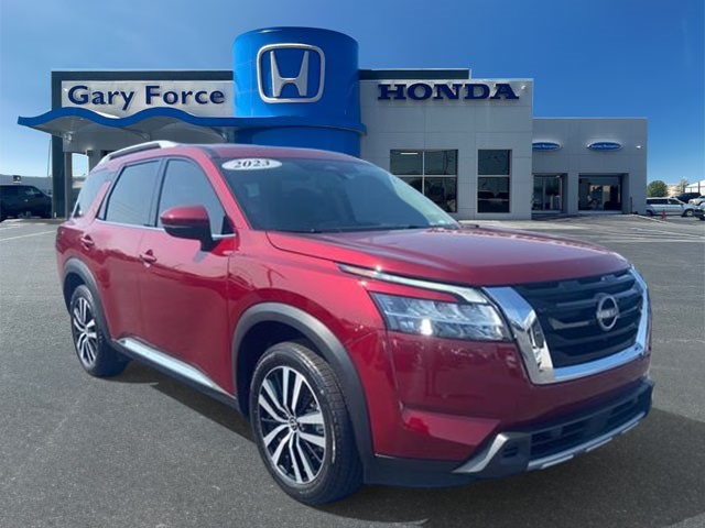 2023 Nissan Pathfinder Platinum