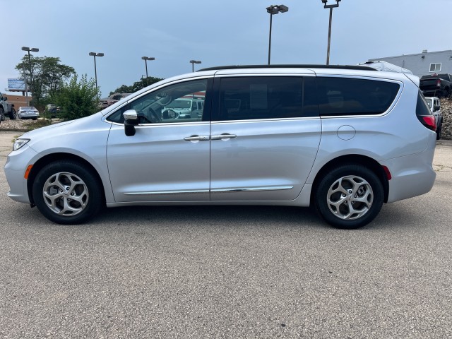 2023 Chrysler Pacifica Limited 121.6