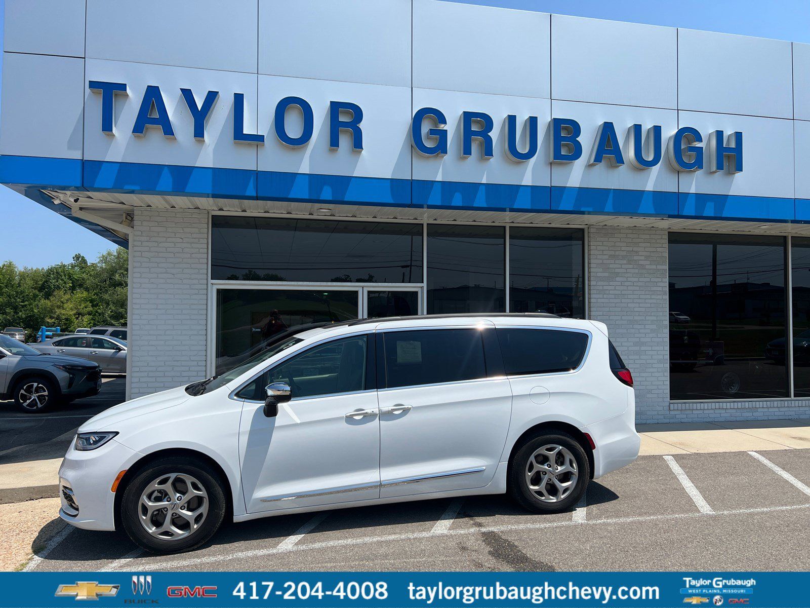 2023 Chrysler Pacifica Limited 121.6