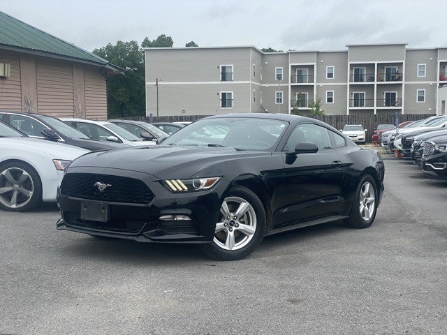 2017 Ford Mustang V6 Coupe