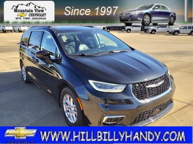 2022 Chrysler Pacifica Touring L 121.6