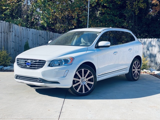 2016 Volvo XC60 T5 Platinum