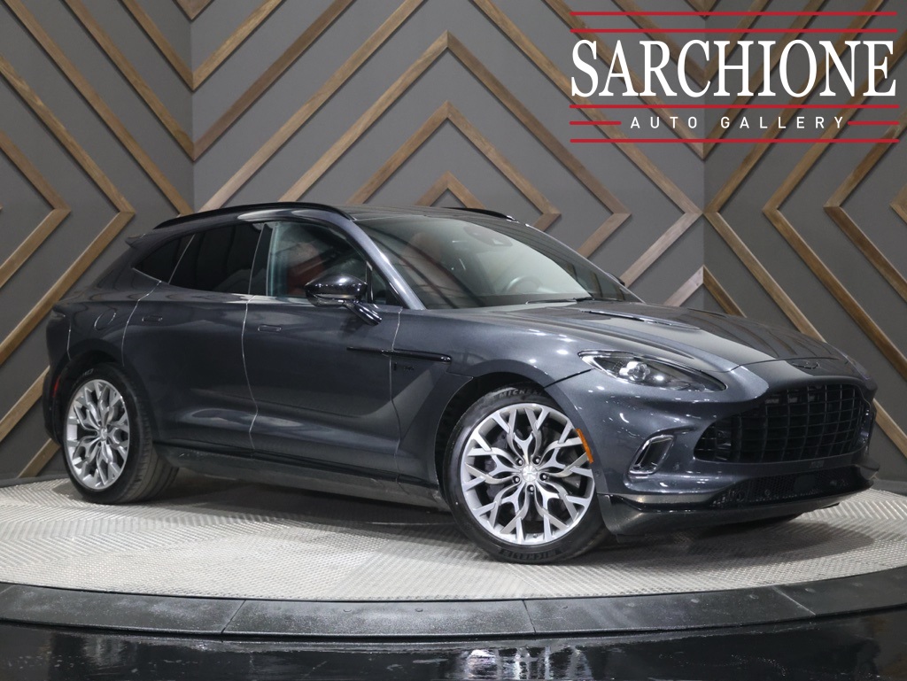 2021 Aston Martin DBX