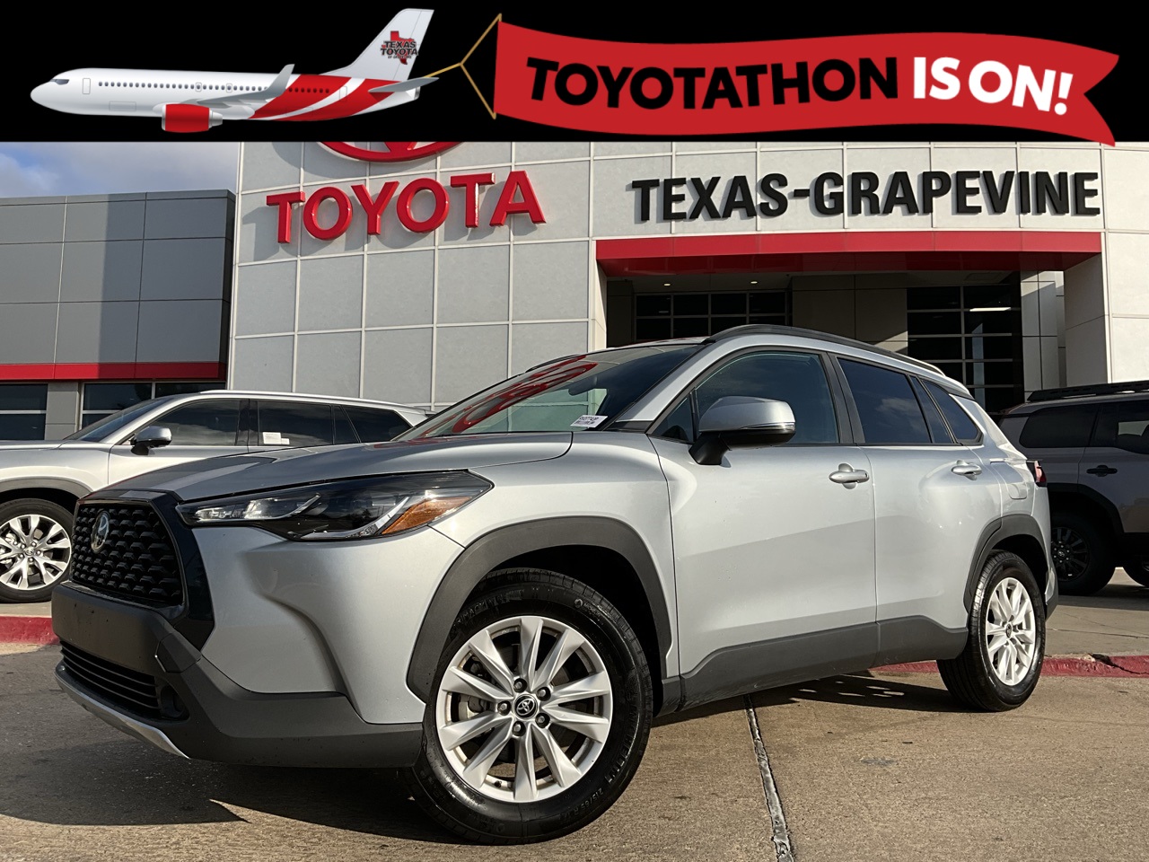 2024 Toyota Corolla Cross LE