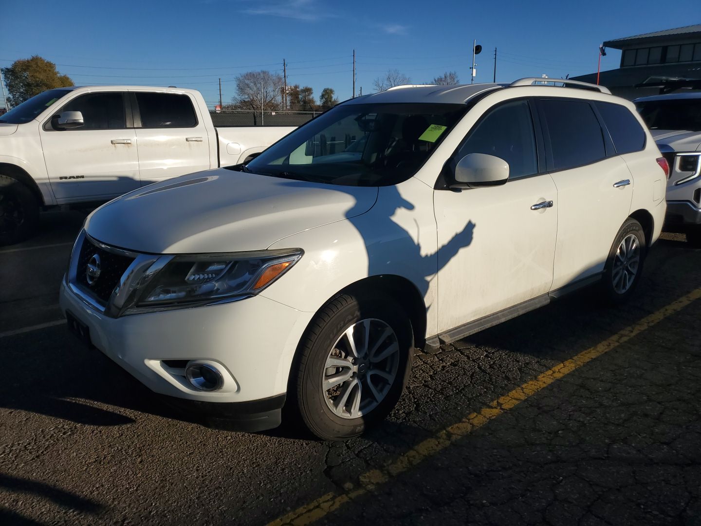 2016 Nissan Pathfinder SV