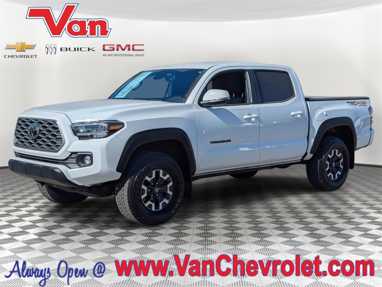 2023 Toyota Tacoma TRD Off-Road Crew Cab Short Bed