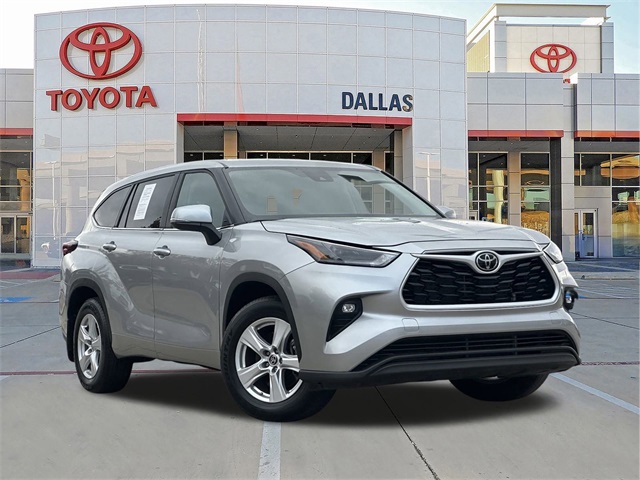 2024 Toyota Highlander LE