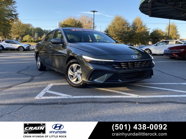 2024 Hyundai Elantra SE