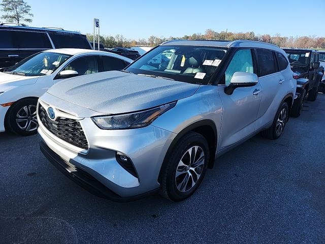 2022 Toyota Highlander Hybrid XLE