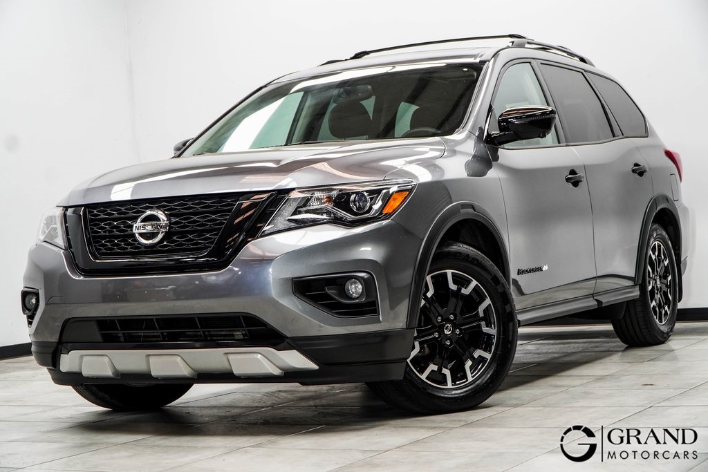 2020 Nissan Pathfinder SL