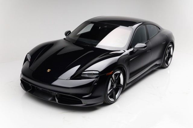 2020 Porsche Taycan Turbo