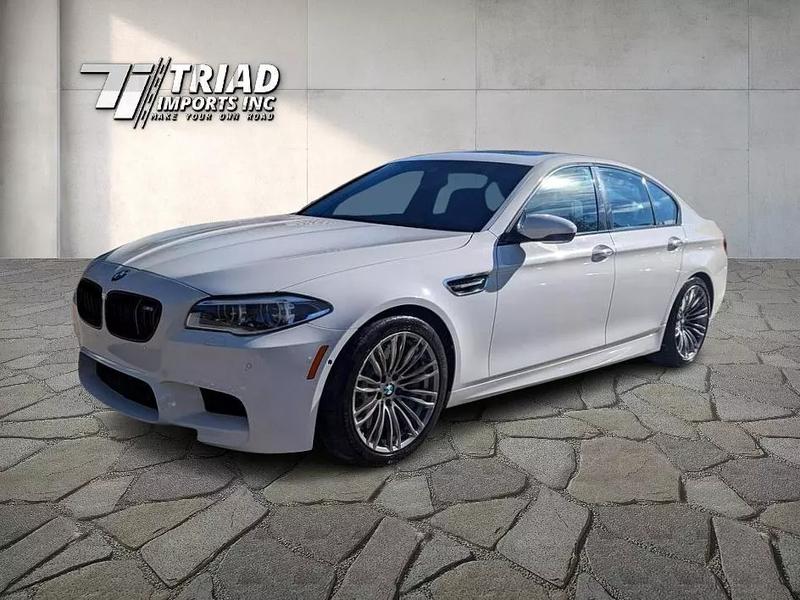 2015 BMW M5 Sedan