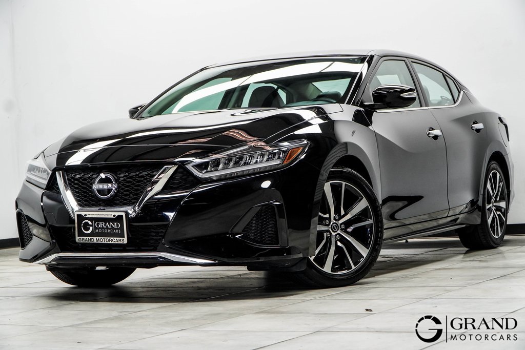 2023 Nissan Maxima SV
