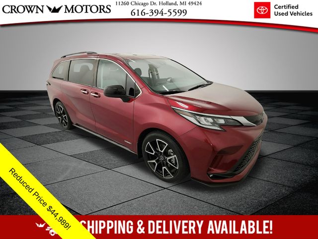 2021 Toyota Sienna XSE 7-Passenger 120.5