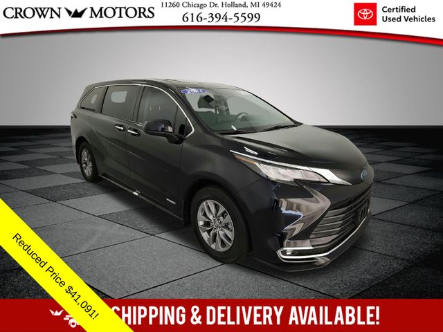2021 Toyota Sienna XLE 8-Passenger 120.5
